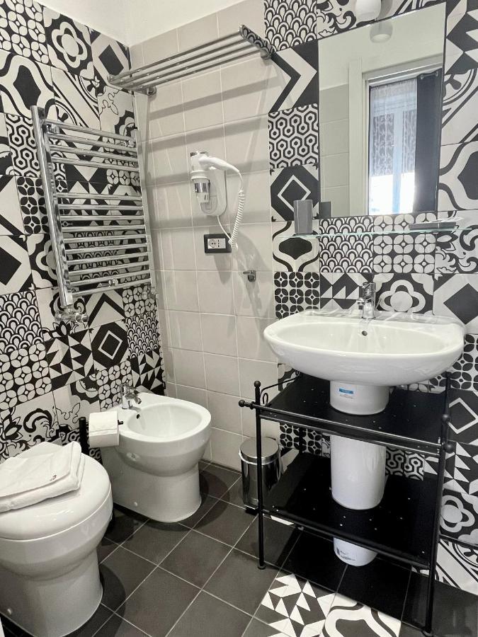 Domus Giordano Hotell Roma Eksteriør bilde